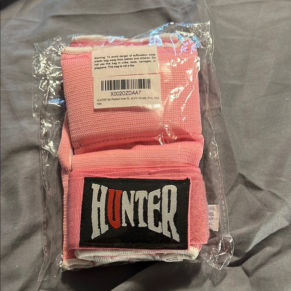 HUNTER Gel Padded Inner Gloves with Hand Wraps for Boxing Gloves size small - Picture 2 of 5